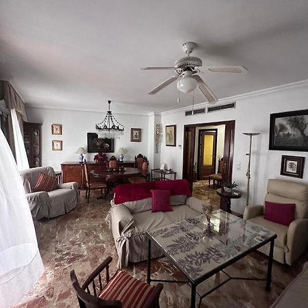 Amplio Apartamento Plaza Nueva Sevilla Buitenkant foto