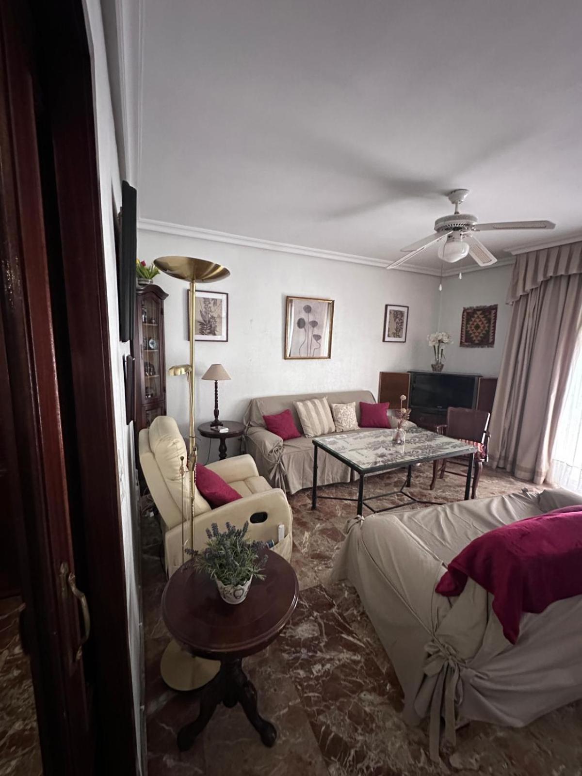 Amplio Apartamento Plaza Nueva Sevilla Buitenkant foto