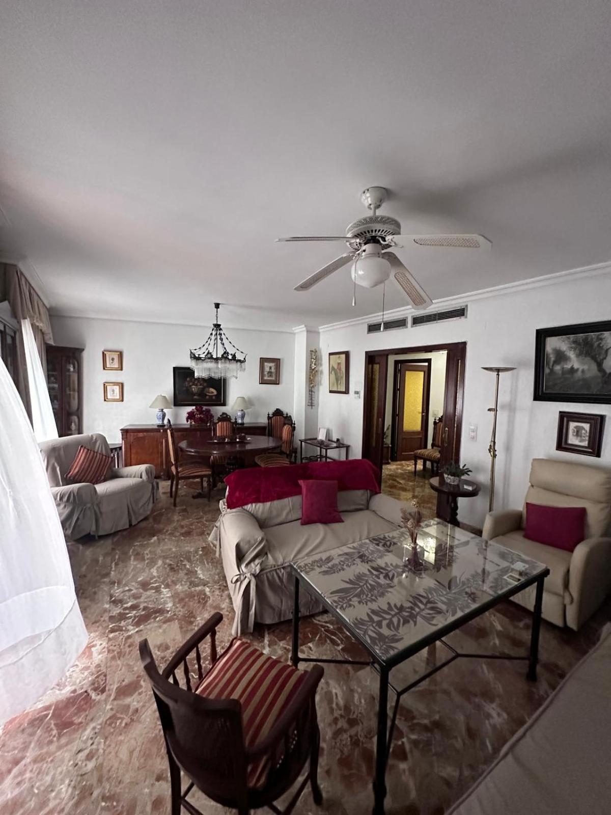Amplio Apartamento Plaza Nueva Sevilla Buitenkant foto