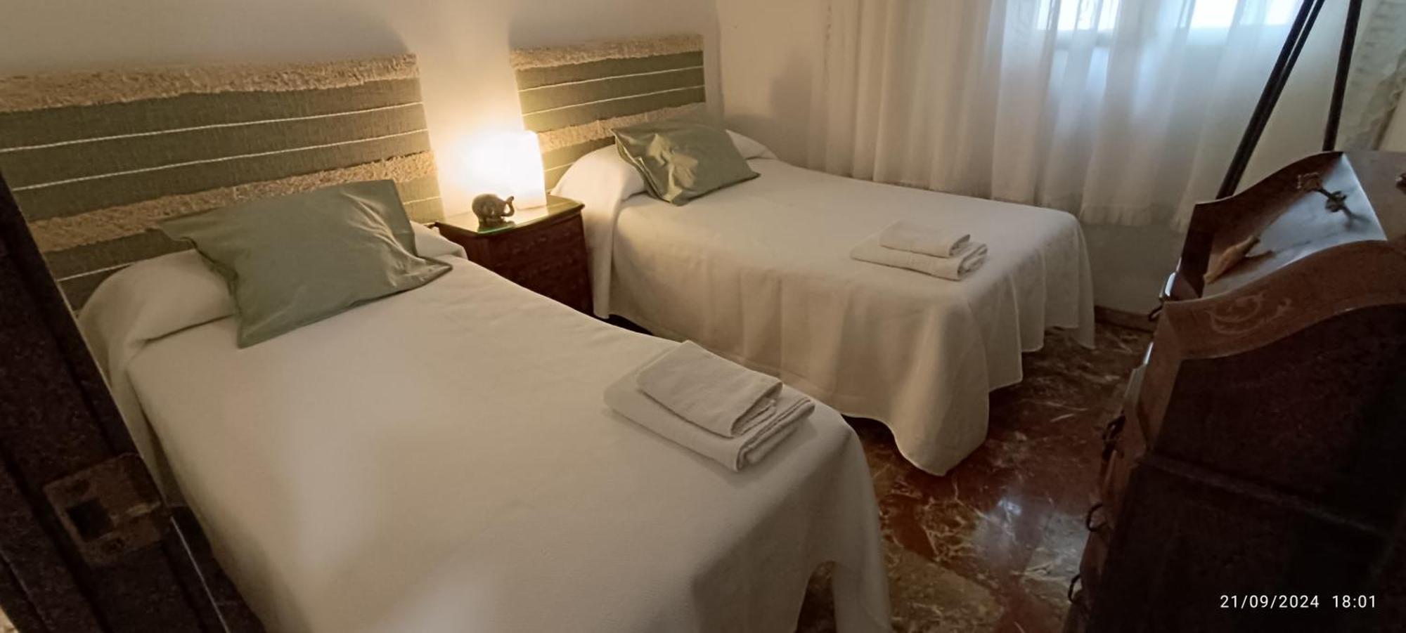 Amplio Apartamento Plaza Nueva Sevilla Buitenkant foto