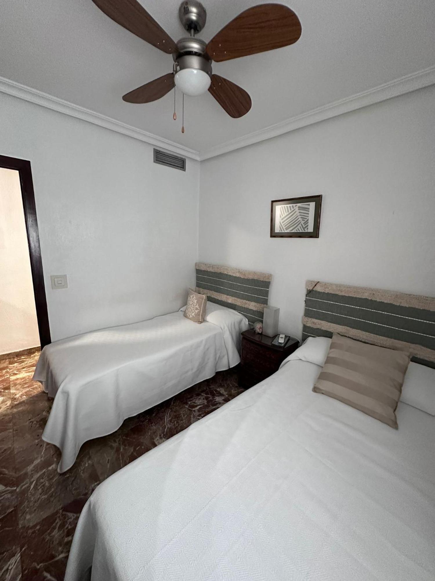 Amplio Apartamento Plaza Nueva Sevilla Buitenkant foto