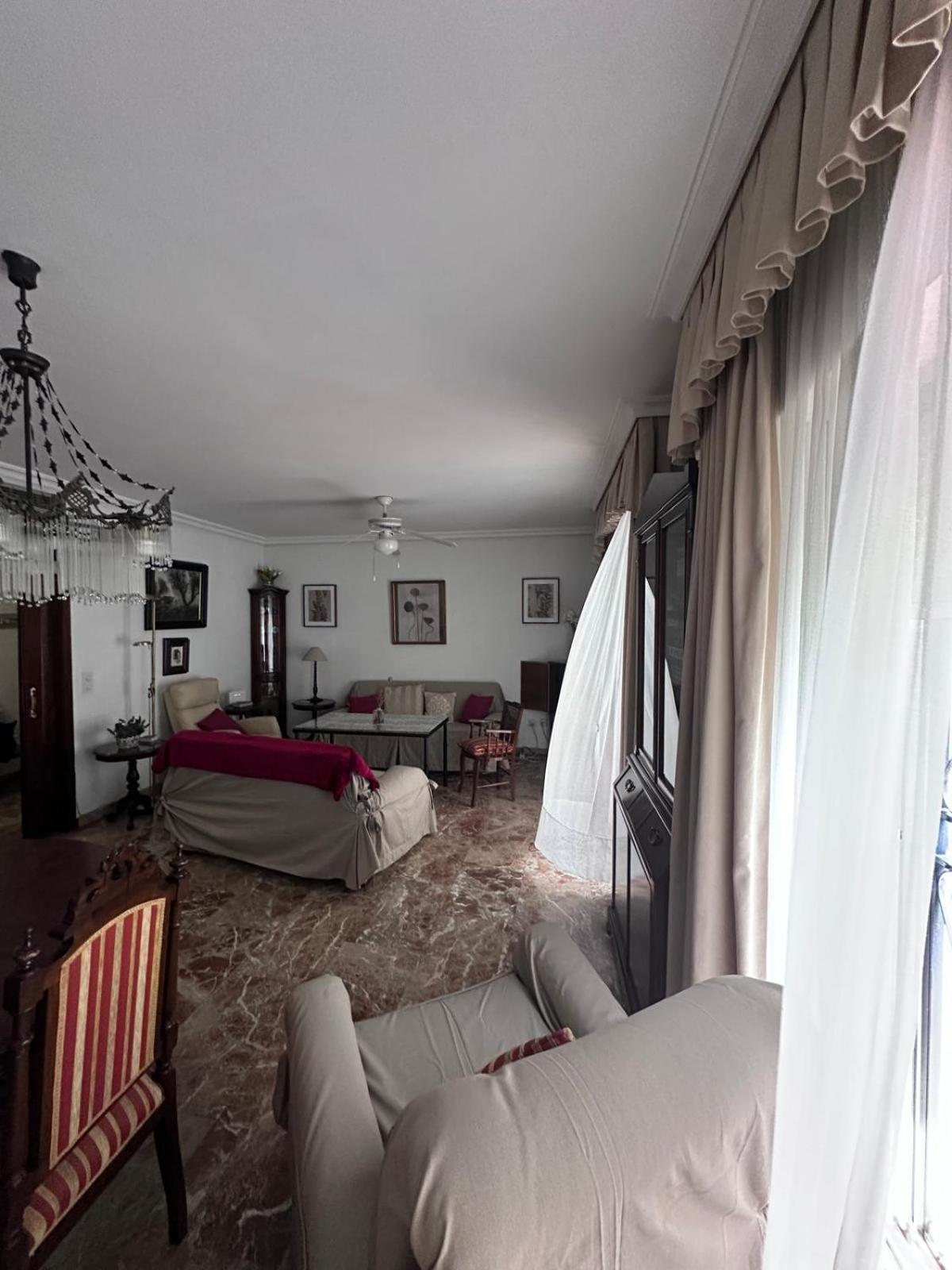 Amplio Apartamento Plaza Nueva Sevilla Buitenkant foto